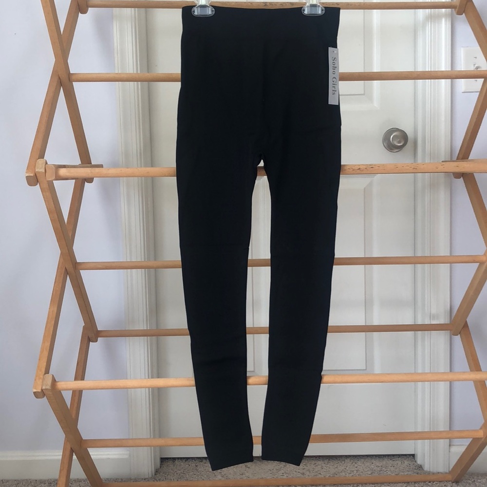 BRAND NEW Black leggings